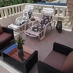 Azzuro Apartment
