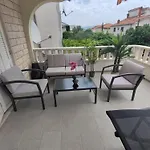 Azzuro *