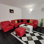 Azzuro