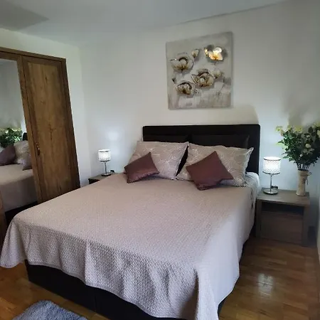 Azzuro Lägenhet Kaštela