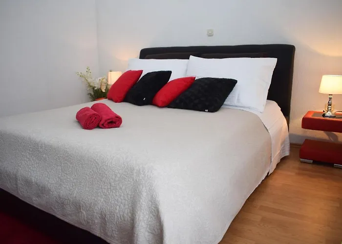 Azzuro Апартаменты *