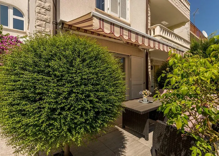 Azzuro Апартаменты *