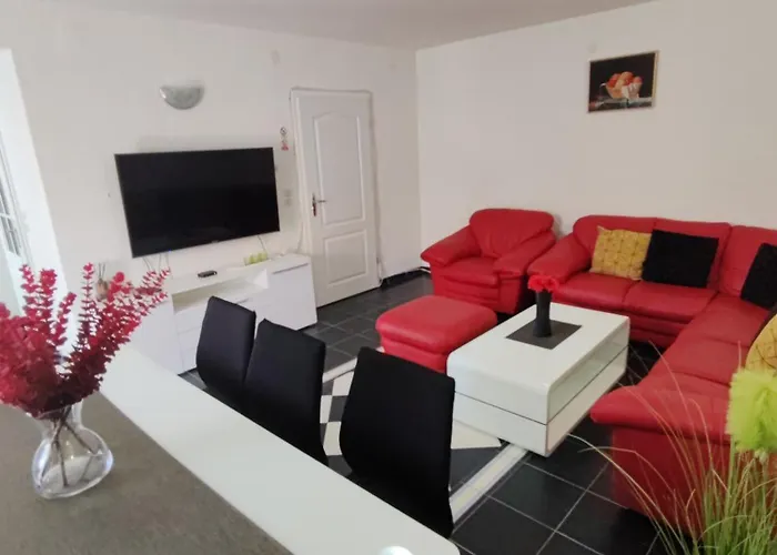 Azzuro アパート *