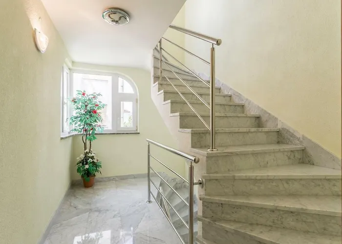 公寓 Azzuro Kaštela